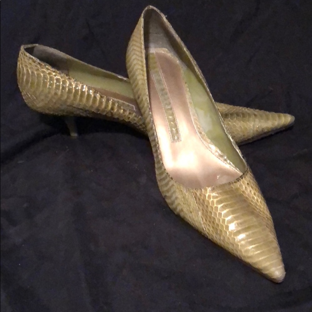 Green Enzo Angiolini Kitten Heels